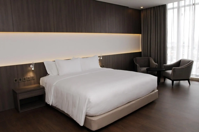 Deluxe Double room with city view