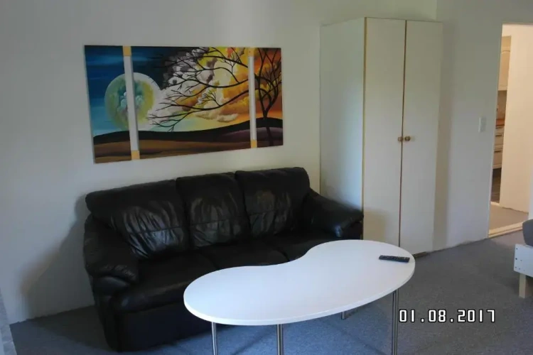 3 Bedrooms Apartment