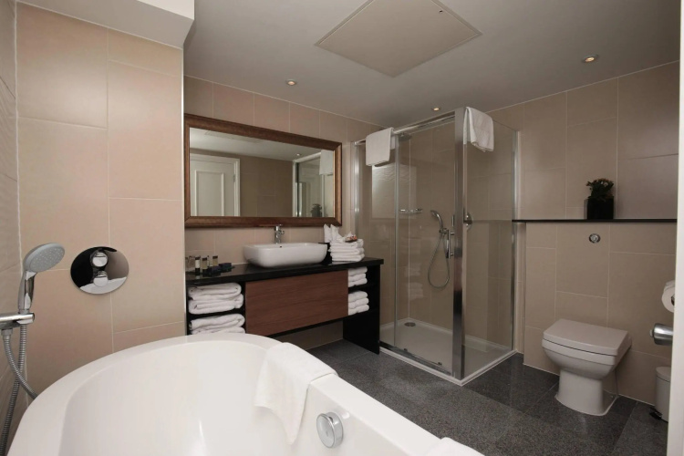 Renaissance London Heathrow Hotel photo 10