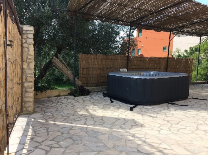 4 Bedrooms Standard Cottage with balcony