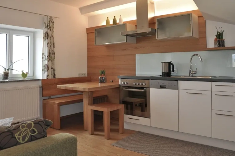 Standard Triple room with garden view