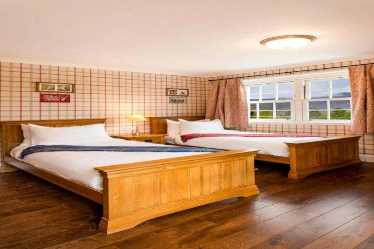 The Cluanie Inn