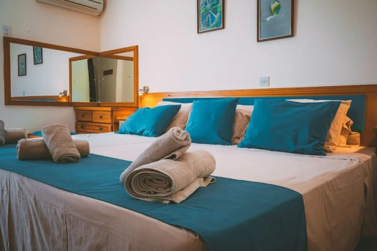 Standard Triple room with balcony