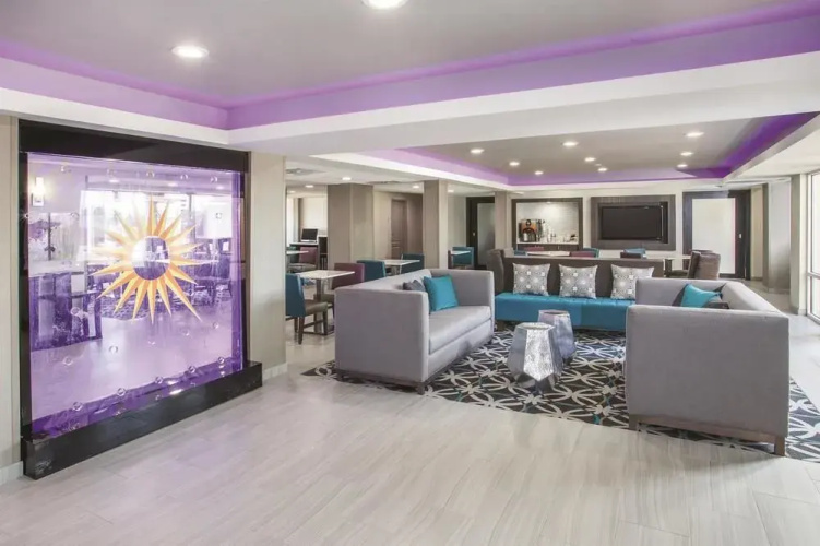 Lexington Inn & Suites - Effingham