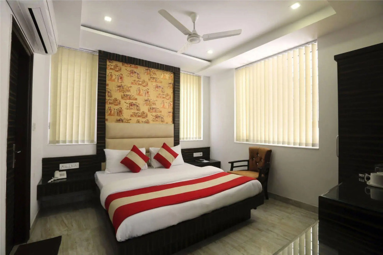 Optimum Baba Residency