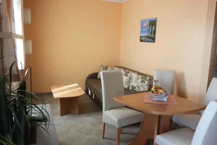 Family Apartment with sea view