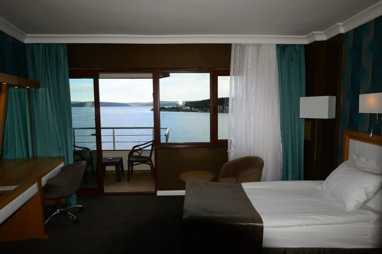 Akol Hotel