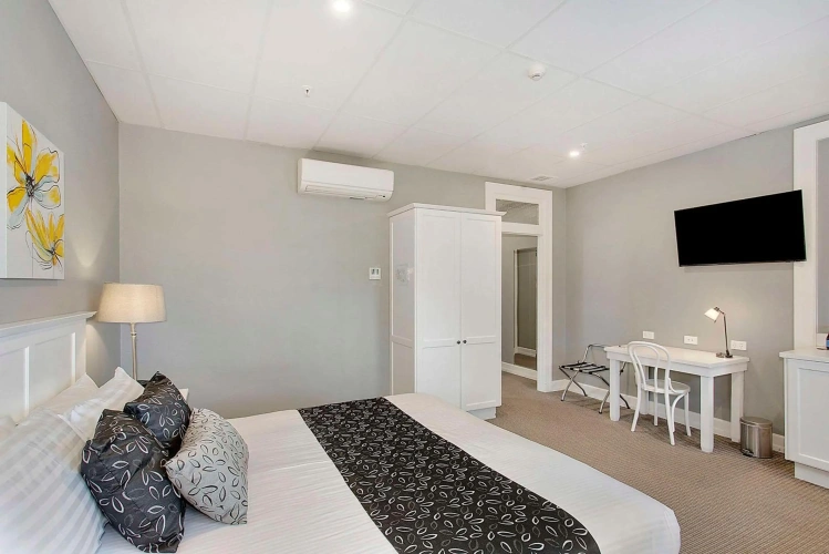 Guest rooms