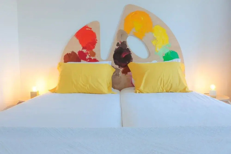 Caminha Hostel & Suites
