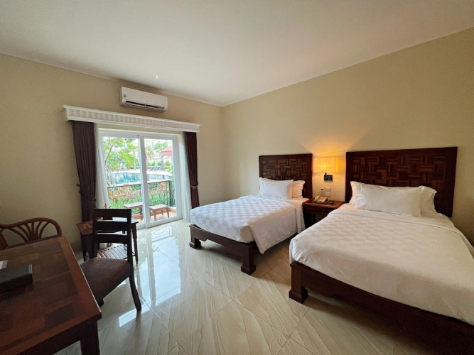 Superior Twin room with balcony and with pool view