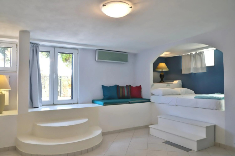 Olive House Traditional Villa with Pool