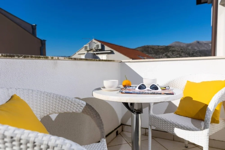 1 Bedroom Double Apartment