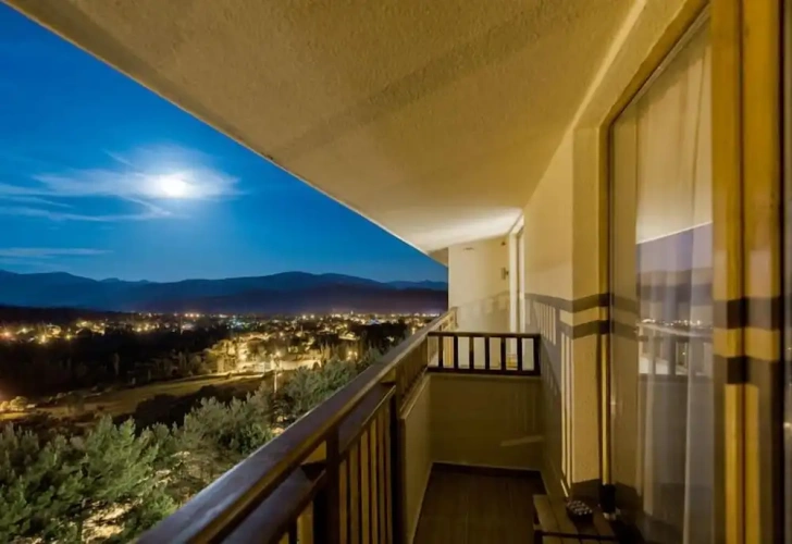 Standard Double room with balcony and with mountain view