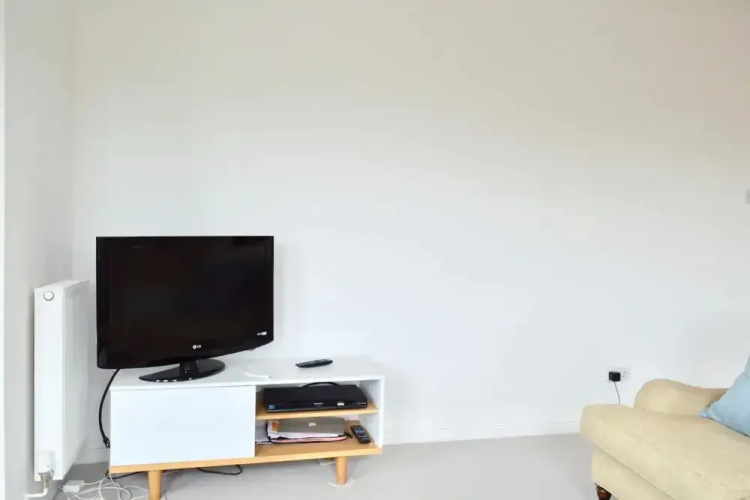 Modern and Central Flat in Roseburn Area
