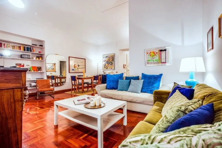 Well Decorated Flat With Amazing Central Location!