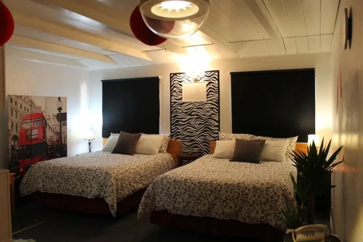 Sage Hills Motel