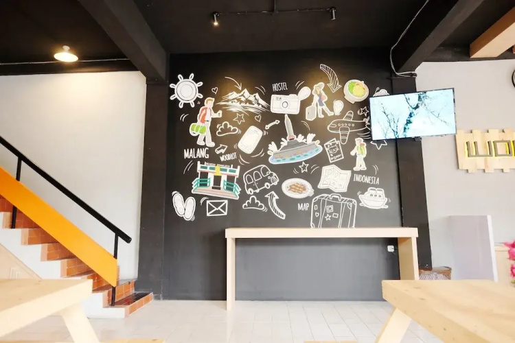 ZEN Hostel Alun-Alun Sarinah