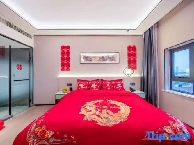 1 Bedroom Suite