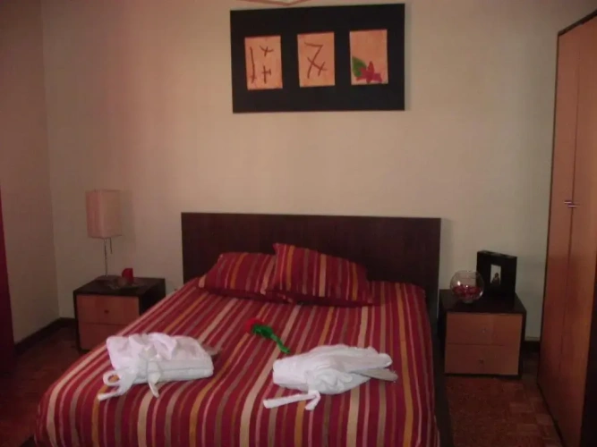2 Bedrooms Cottage