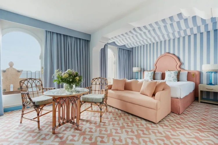 Iconic Suite