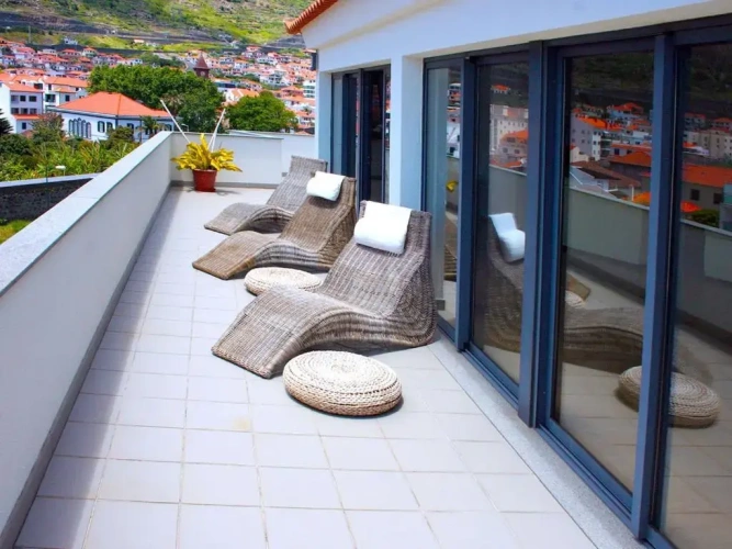 3 Bedrooms Apartment