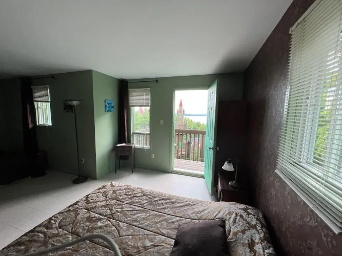 Comfort room