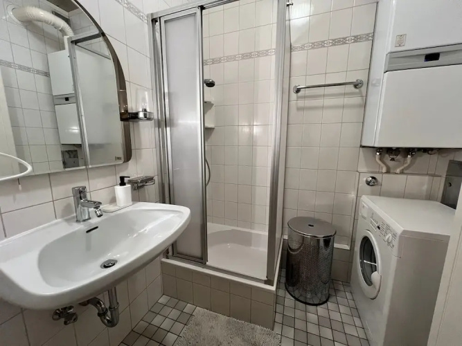 Vienna Spacious 2BR Apt Long Stay