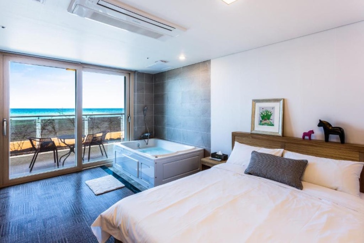 Deluxe Double room with sea view