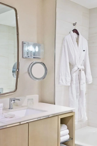 Deluxe Quadruple room with courtyard view