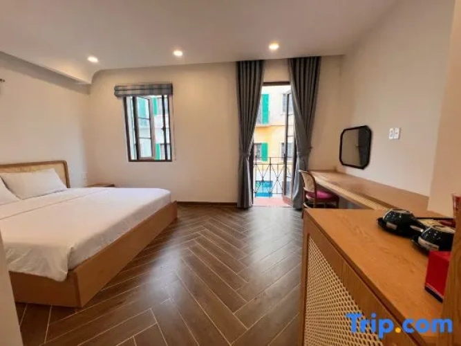 Standard room with city view
