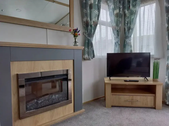 Modern 2 Bed Caravan in Forfar, Scotlan