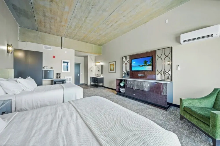 The Suites at Prairie Falls & Event Center