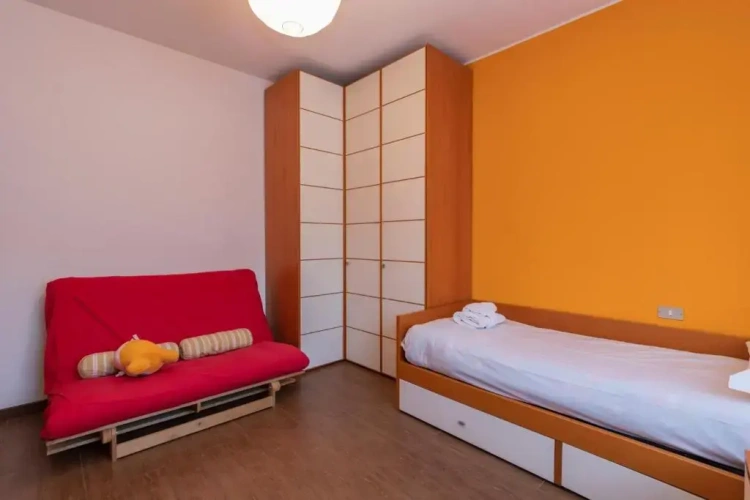 2 Bedrooms Apartment