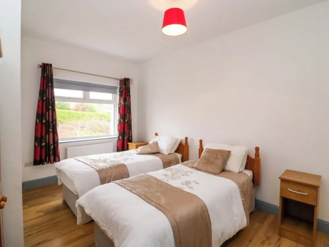 No 1 Lodge Wood
