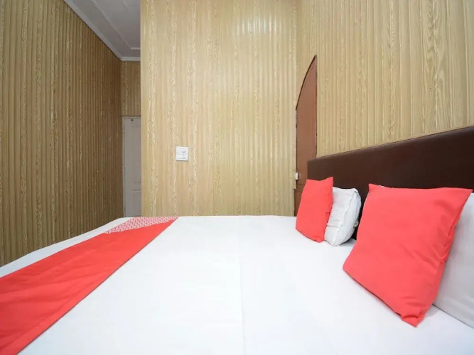 Oyo 36054 Nanda Lodge