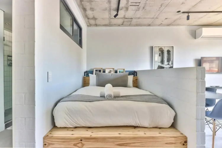 Lovely Couples Retreat Studio Apartment!
