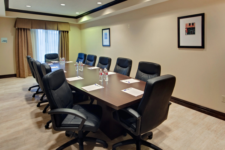 Holiday Inn Express And Suites Albuquerque Airport photo 18