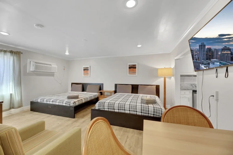 Double Suite
