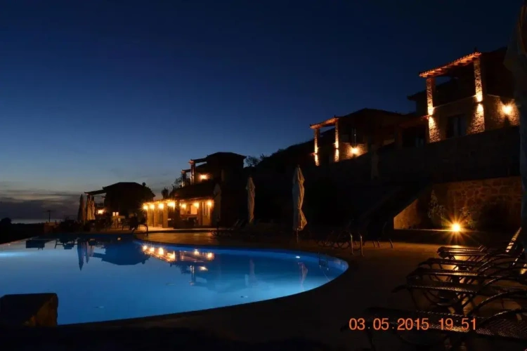 1 Bedroom Apartment with balcony and with view