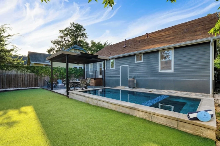3 Bedrooms Cottage