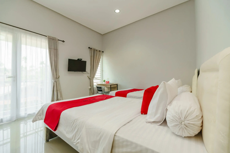 RedDoorz @ Jalan Demang Lebar Raya Palembang