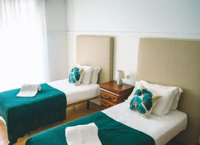 LAURUS Hotel