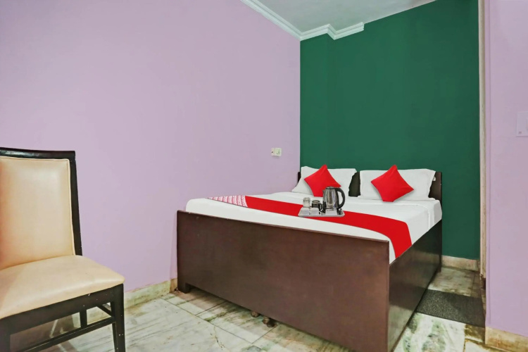 OYO Flagship 70367 Padam Residency