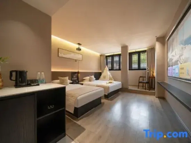 Standard Twin Family room