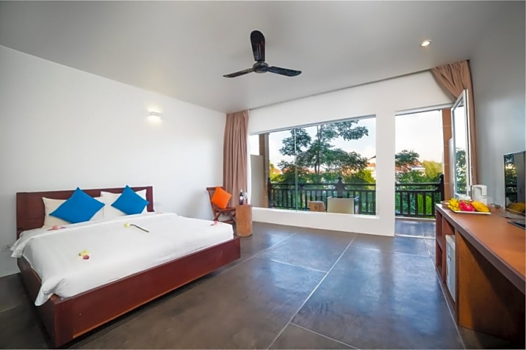 Deluxe Double room with balcony and with view