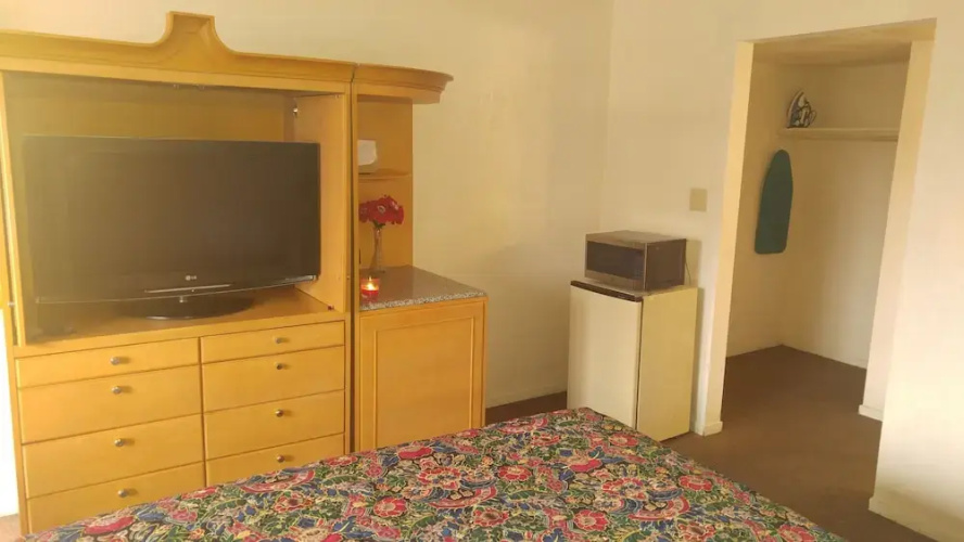 Parkway Inn