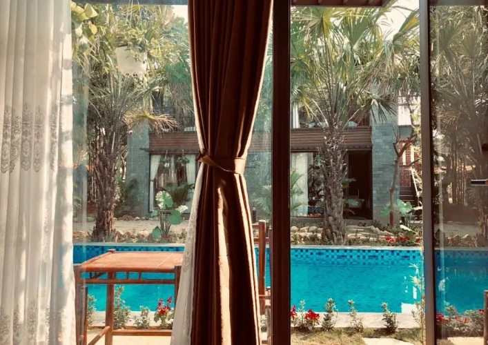 Standard Double room with pool view