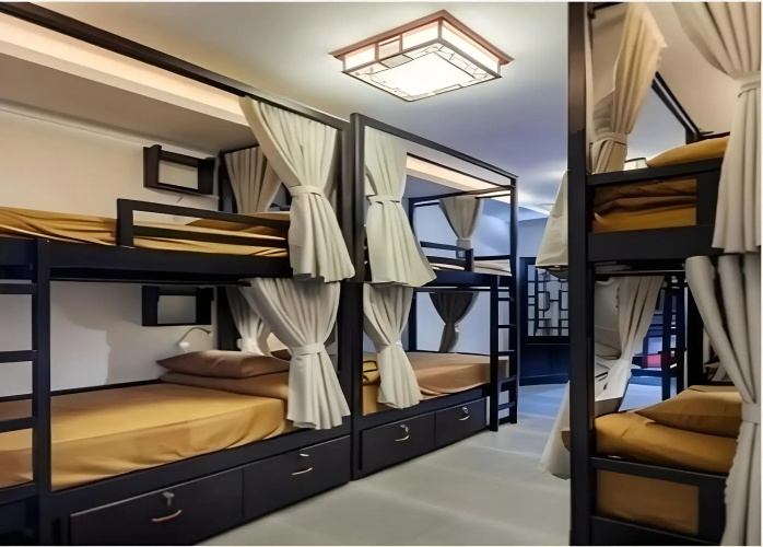 Phu House Hostel