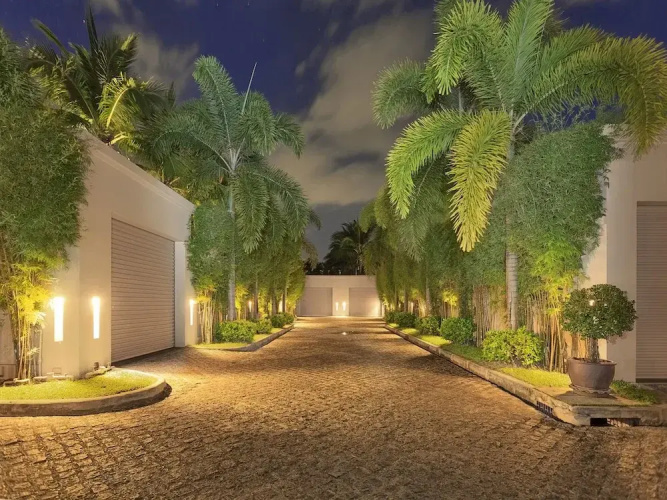 Bangtao Private Villas