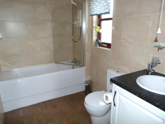 1 Bedroom Bungalow